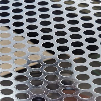 Διάμετρος 3mm απόσταση 6mm διατρυπημένο αργίλιο φύλλο πλέγματος μετάλλων ανοξείδωτου φύλλων
