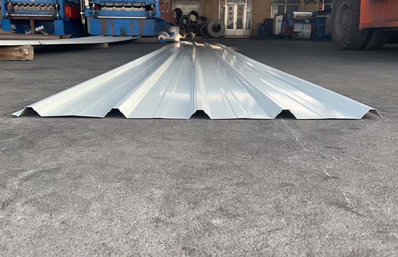 0.6mm κυματοειδές χαλύβδινο φύλλο λευκό πράσινο SGCC για τα φύλλα οροφής