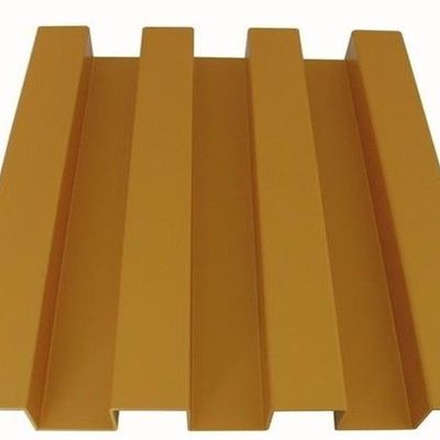 Το χρώμα ΓΠ 610MM έντυσε τη ζαρωμένη αποθήκη εμπορευμάτων φύλλων