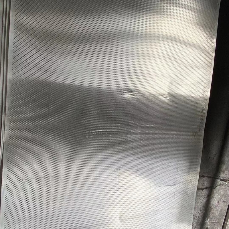 1.0mm πάχους γαλβανισμένο διακόσμηση φύλλο αλουμινίου πατέ τετραγωνικό αυλακωμένο τρύπα