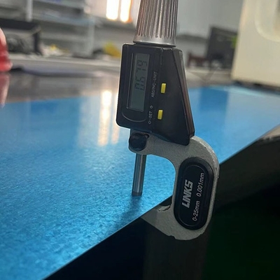 G550 AZ50 Τρίχες διατμημένες από σπείρα χάλυβα Galvalume με επιφάνεια αντιδάκτυλου